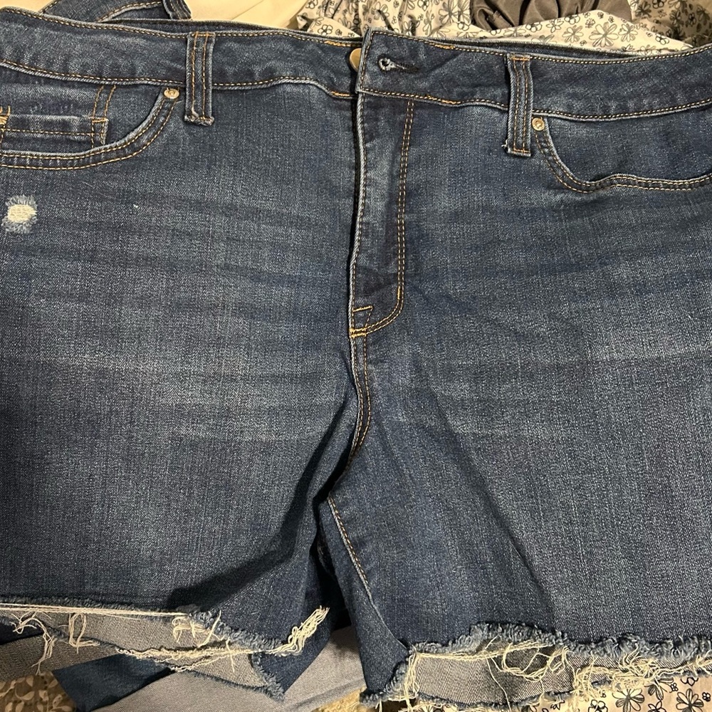 Seven7 jean shorts, 5” inseam with raw edge